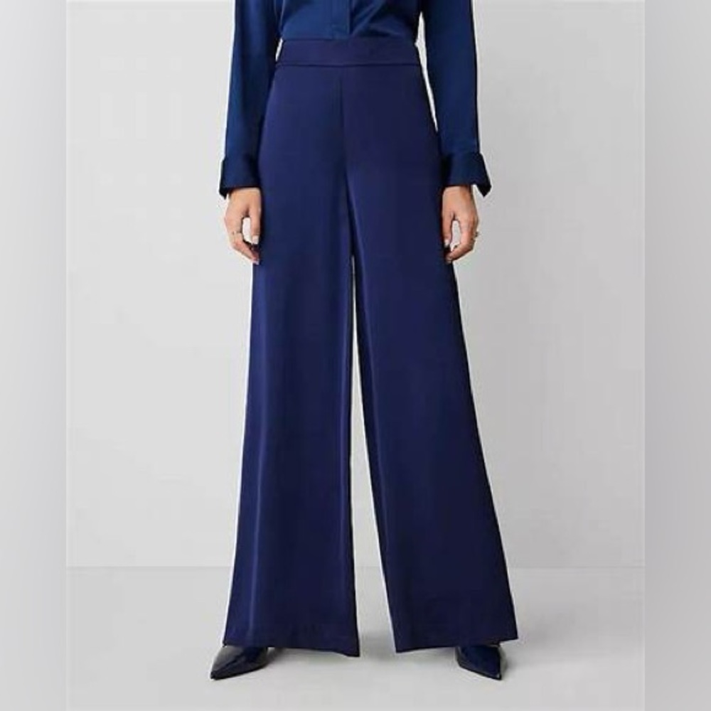 Ann Taylor The Dramatic Wide-Leg Satin Pant
830422